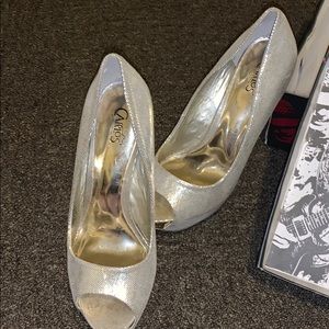 6 inch Carlos Santana Heels